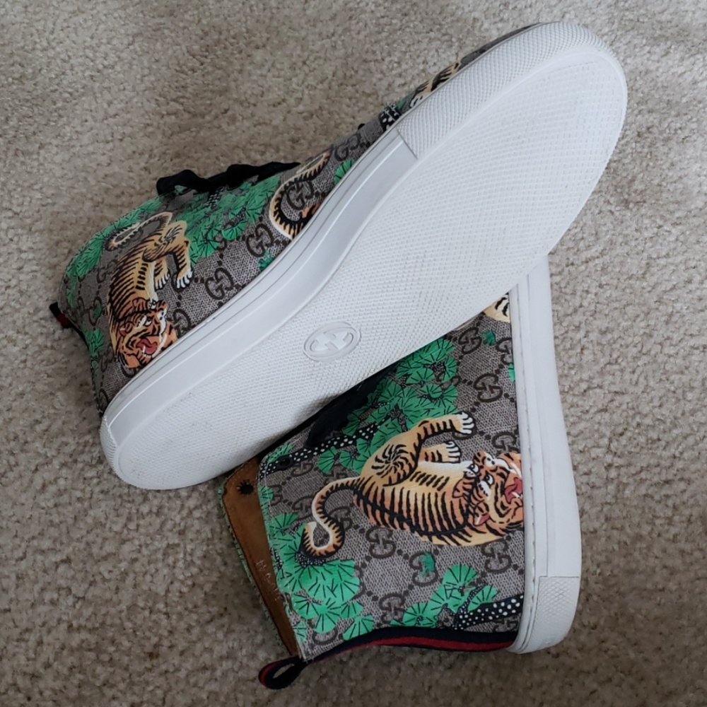 Gucci Tiger leather high top sneakers - Picture 5 of 7